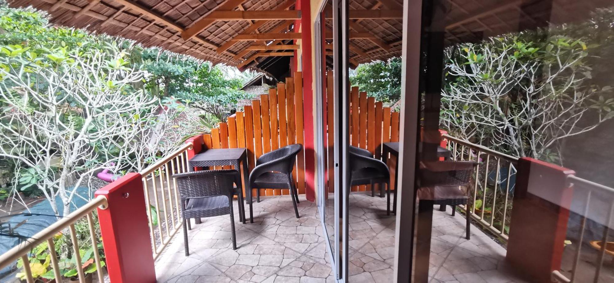 Sulu Sunset Beach Resort Nauhang Bagian luar foto