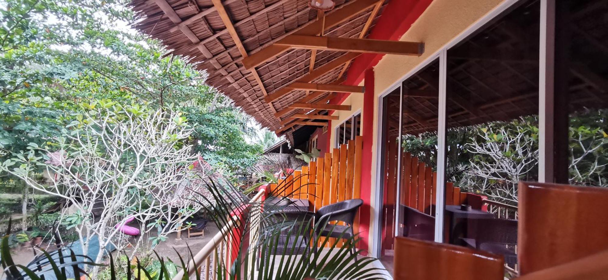 Sulu Sunset Beach Resort Nauhang Bagian luar foto