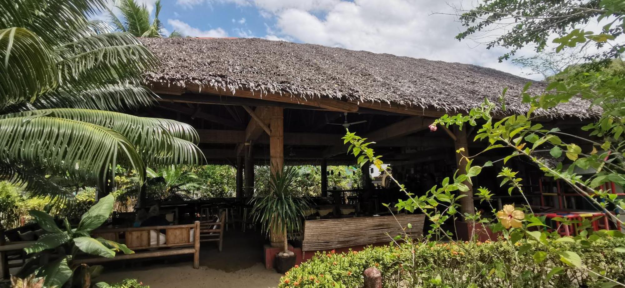 Sulu Sunset Beach Resort Nauhang Bagian luar foto